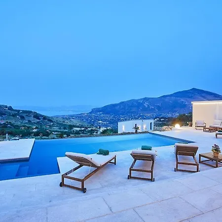 Muntaja Villa *